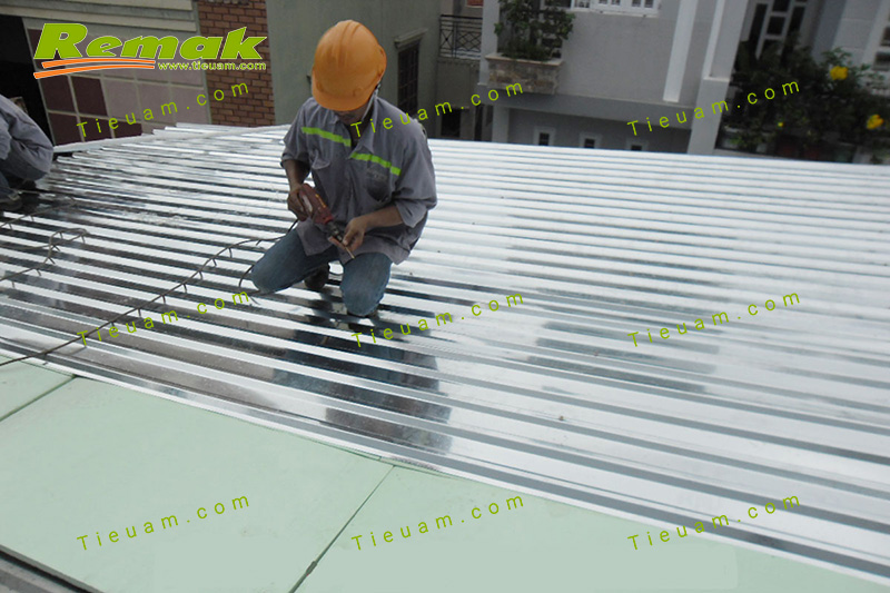 Xốp XPS - Tấm cách nhiệt chống nóng mái tôn